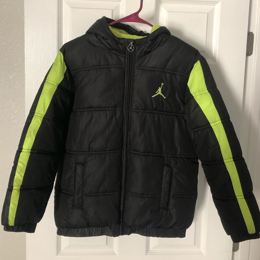Youth Size Medium Jordan Puffer Jacket